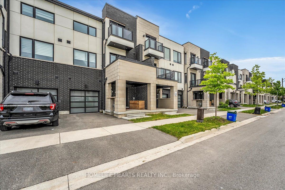 1389 Clarriage Court E