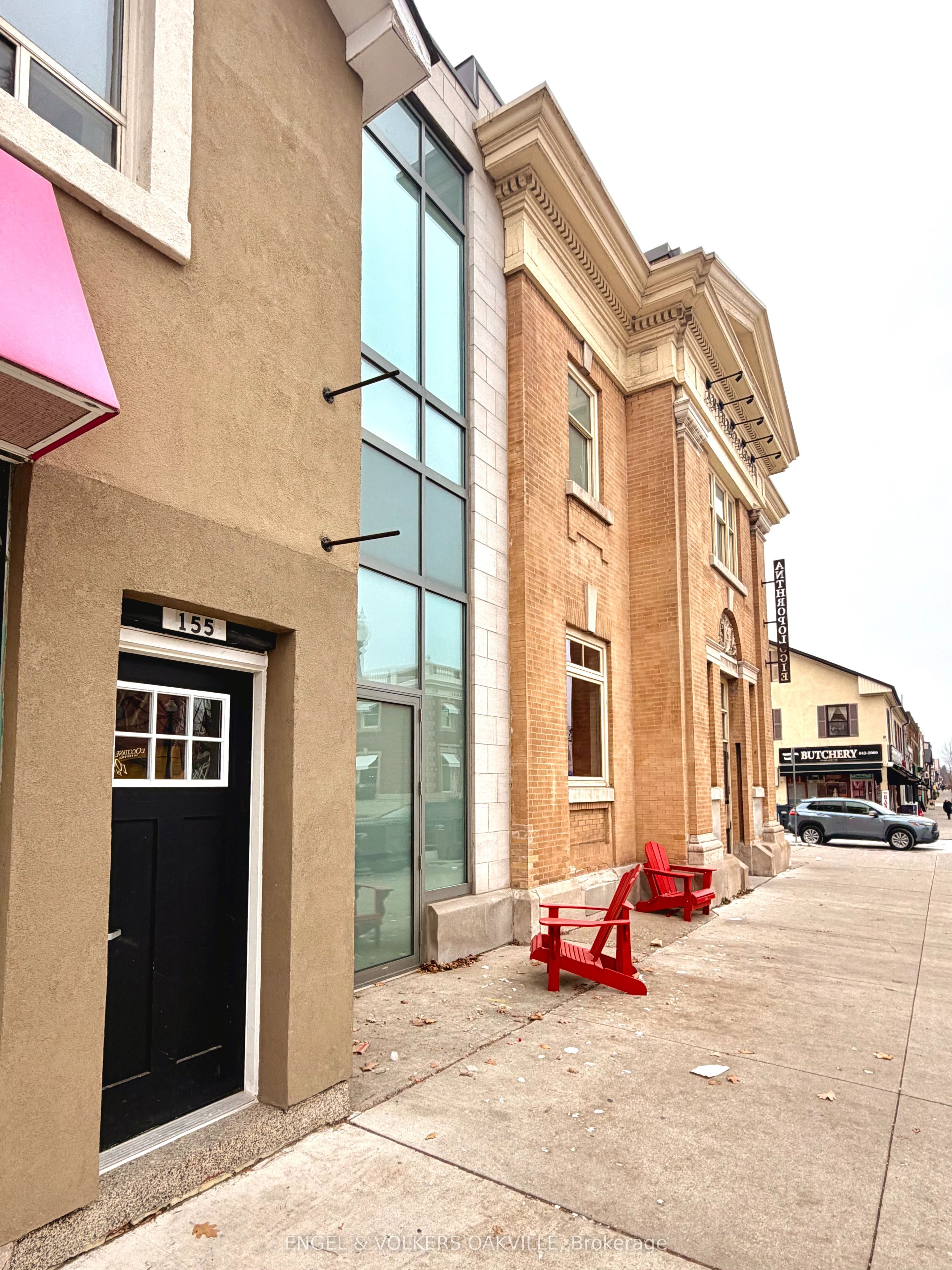 155 Lakeshore Road E 2