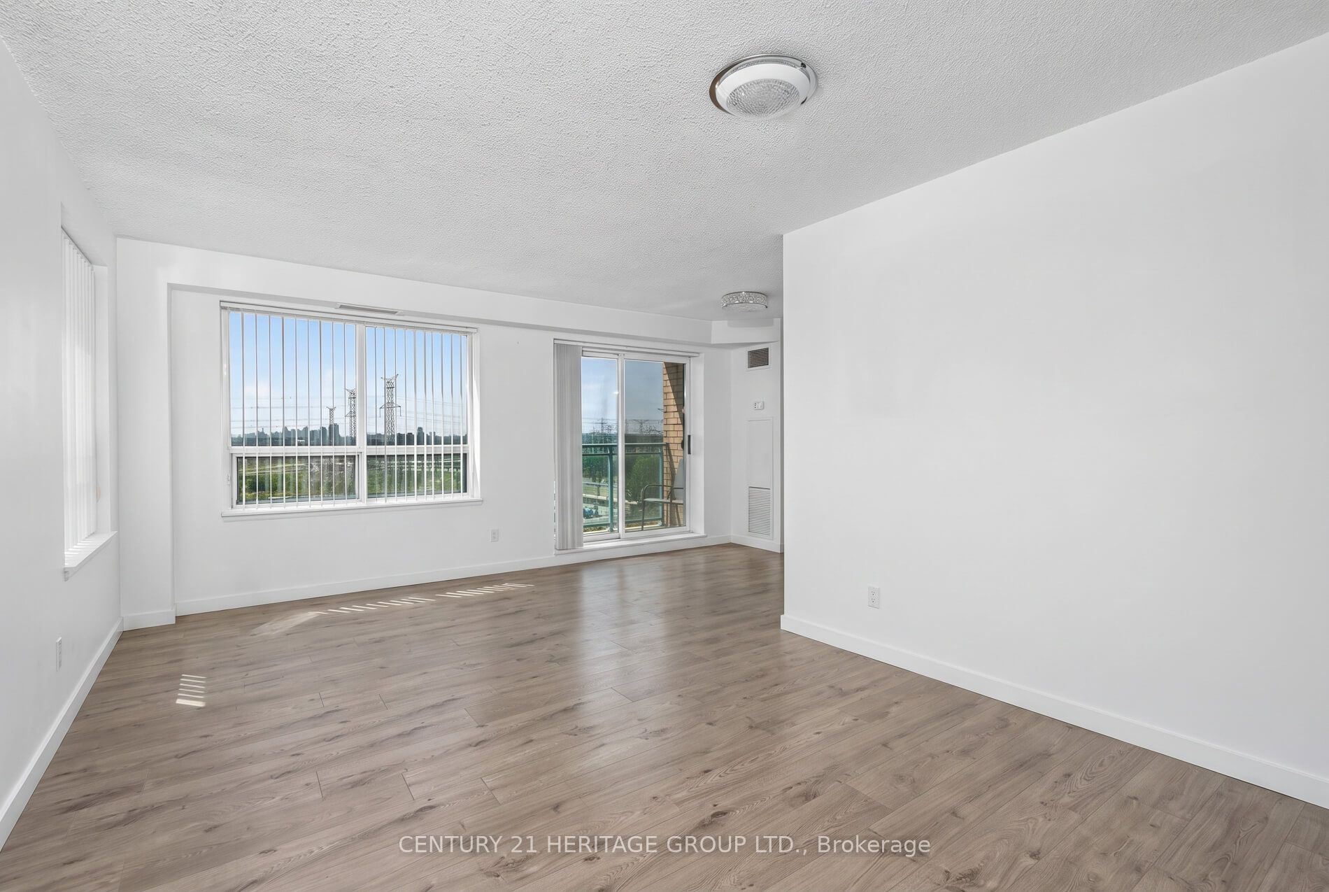 39 Oneida Crescent 1017