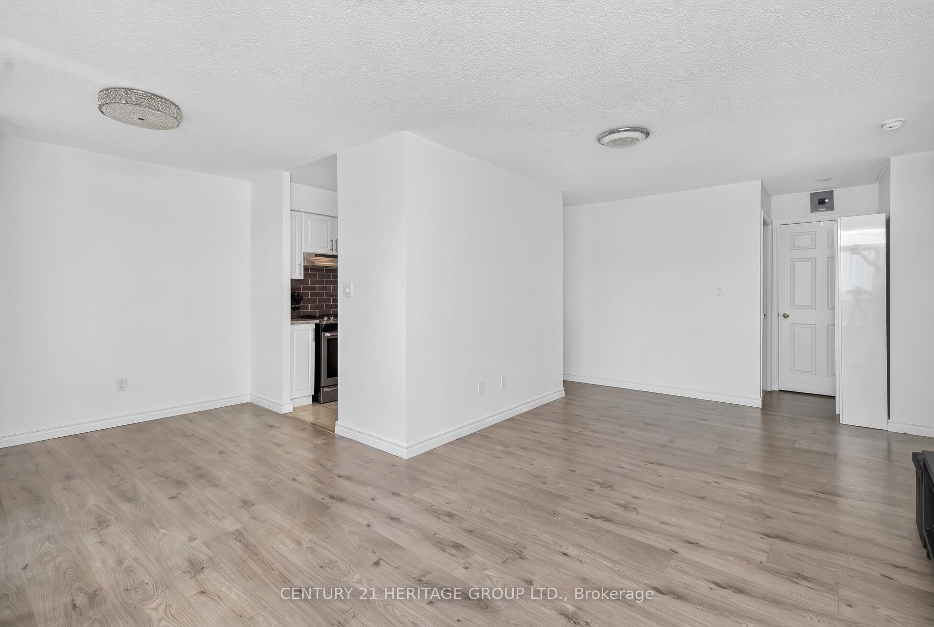 39 Oneida Crescent 1017
