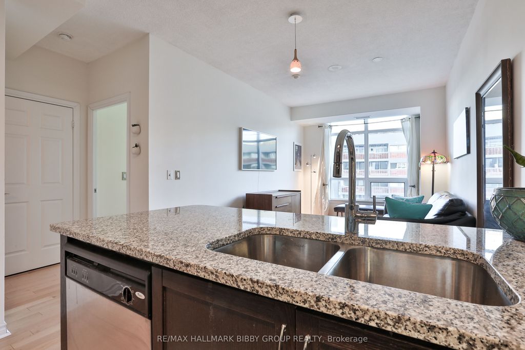 Photo of 1135 Royal York Road #814, Toronto, ON M9A 0C3 (MLS # W12407568)