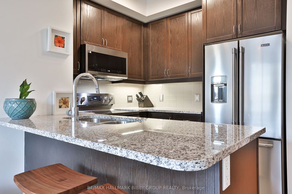 Photo of 1135 Royal York Road #814, Toronto, ON M9A 0C3 (MLS # W12407568)