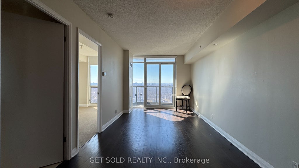 Photo of 5 Valhalla Inn Road #2708, Toronto, ON M9B 1B0 (MLS # W13824026)