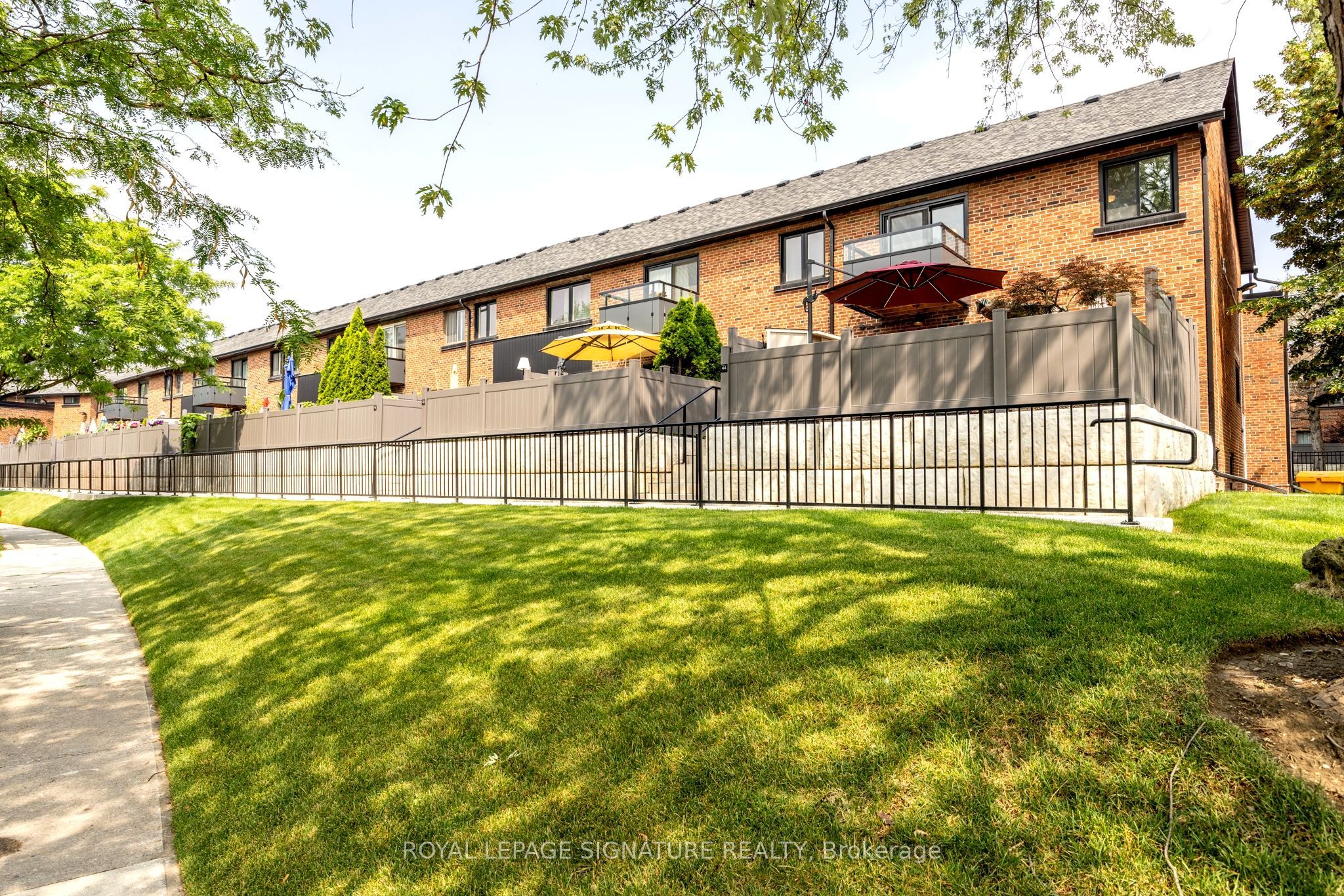 51 Broadfield Drive 44
