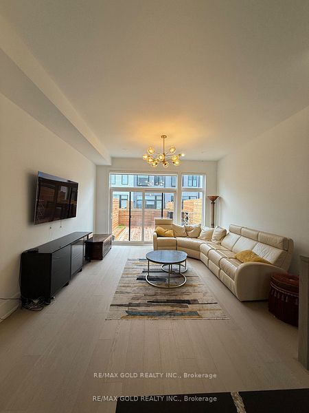 80 Coveside Drive W 71