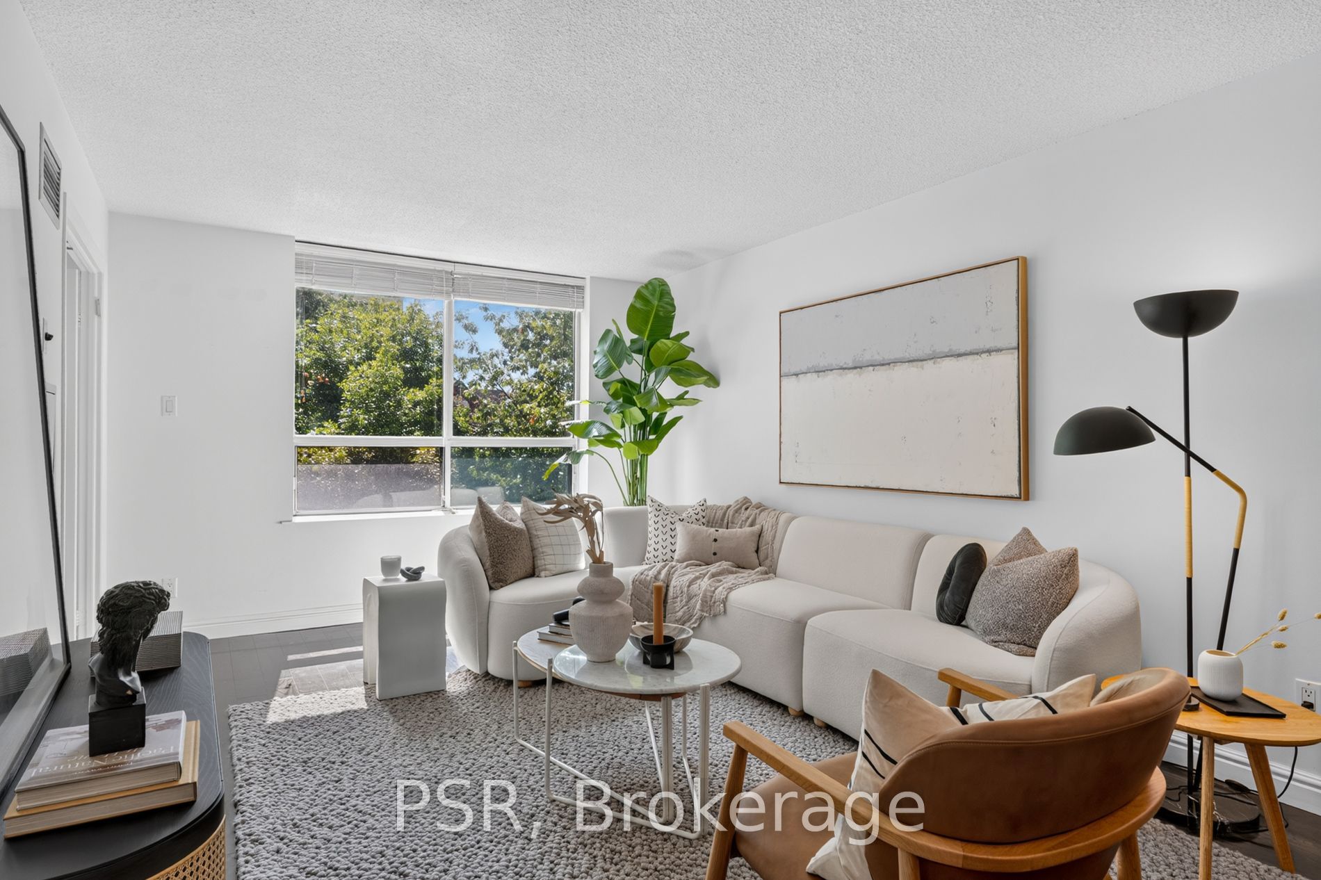 95 Prince Arthur Avenue 303