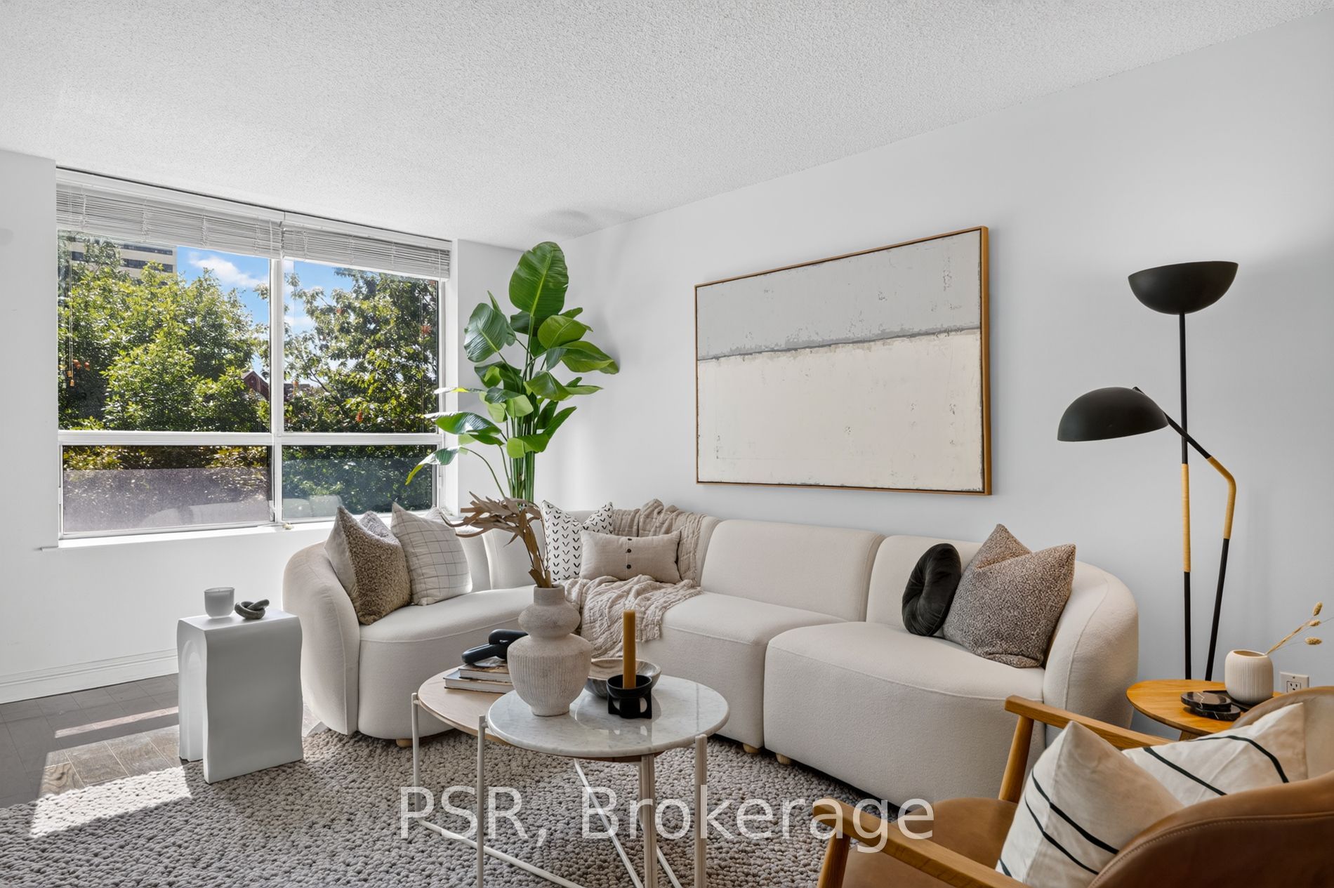 95 Prince Arthur Avenue 303
