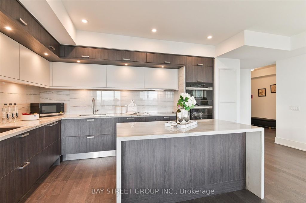 Photo of 30 Inn On The Park Drive #2707, Toronto, ON M3C 0P8 (MLS # C13160834)