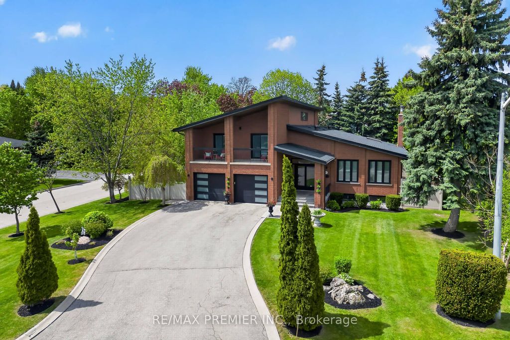 Photo of 21 Forest Circle Court, Vaughan, ON L4L 1N8 (MLS # N13167386)
