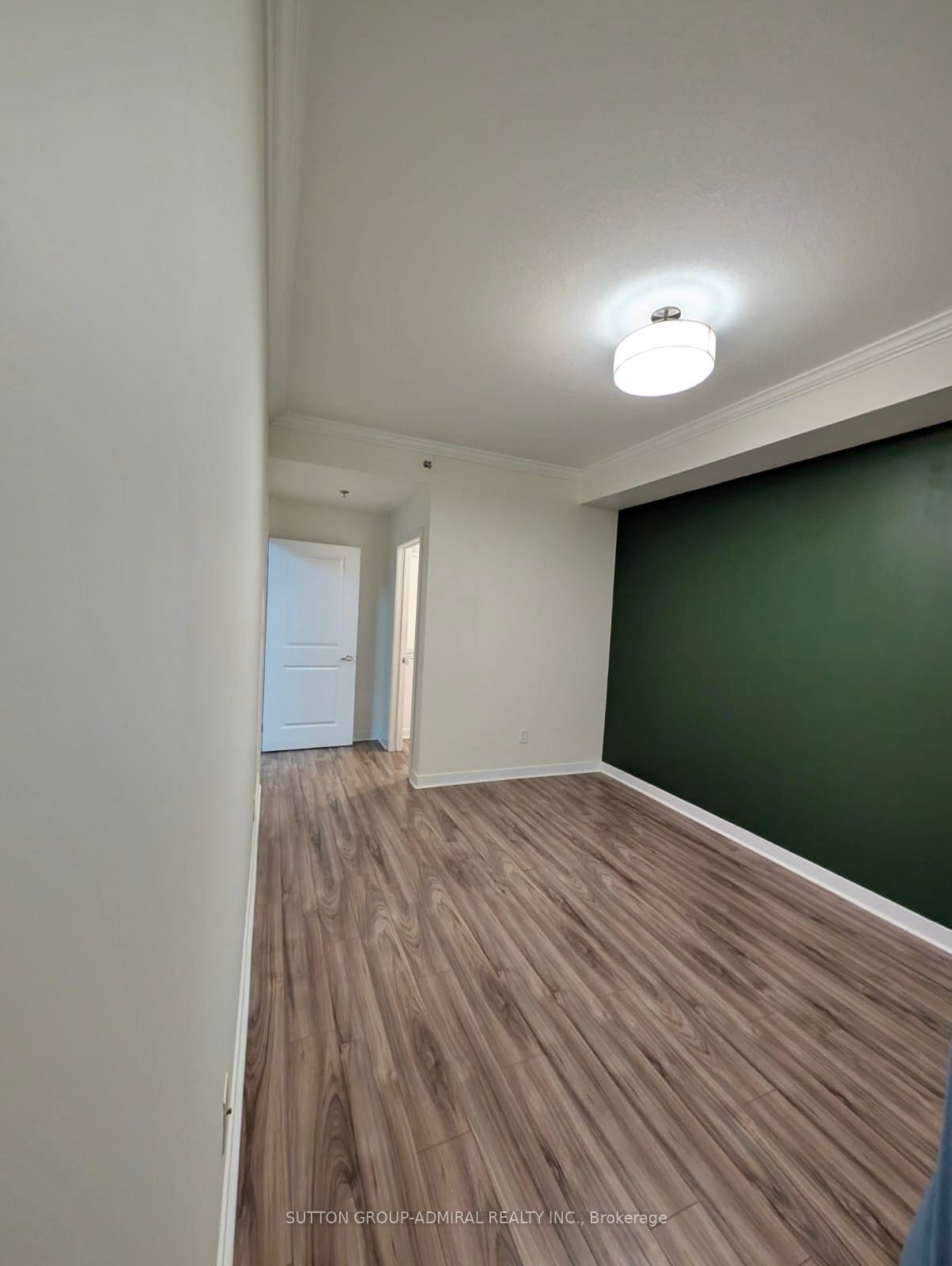 5317 Upper Middle Road 104