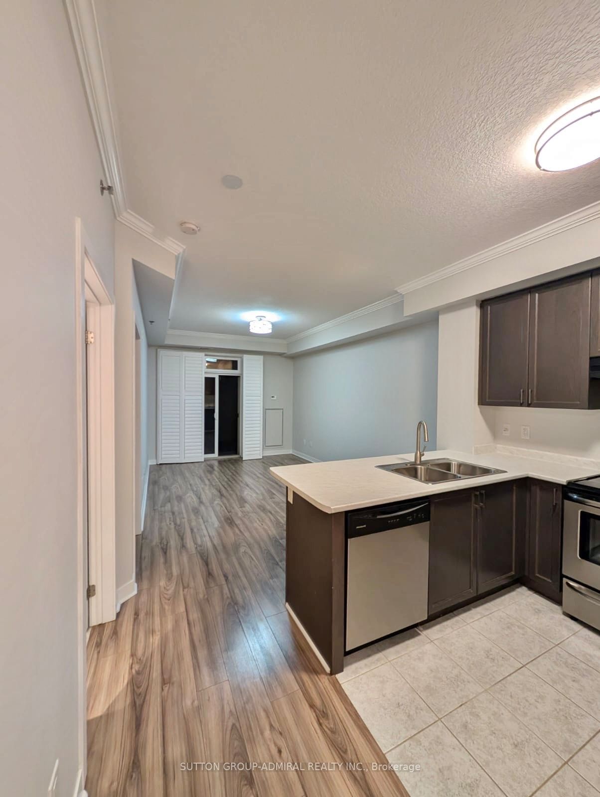 5317 Upper Middle Road 104