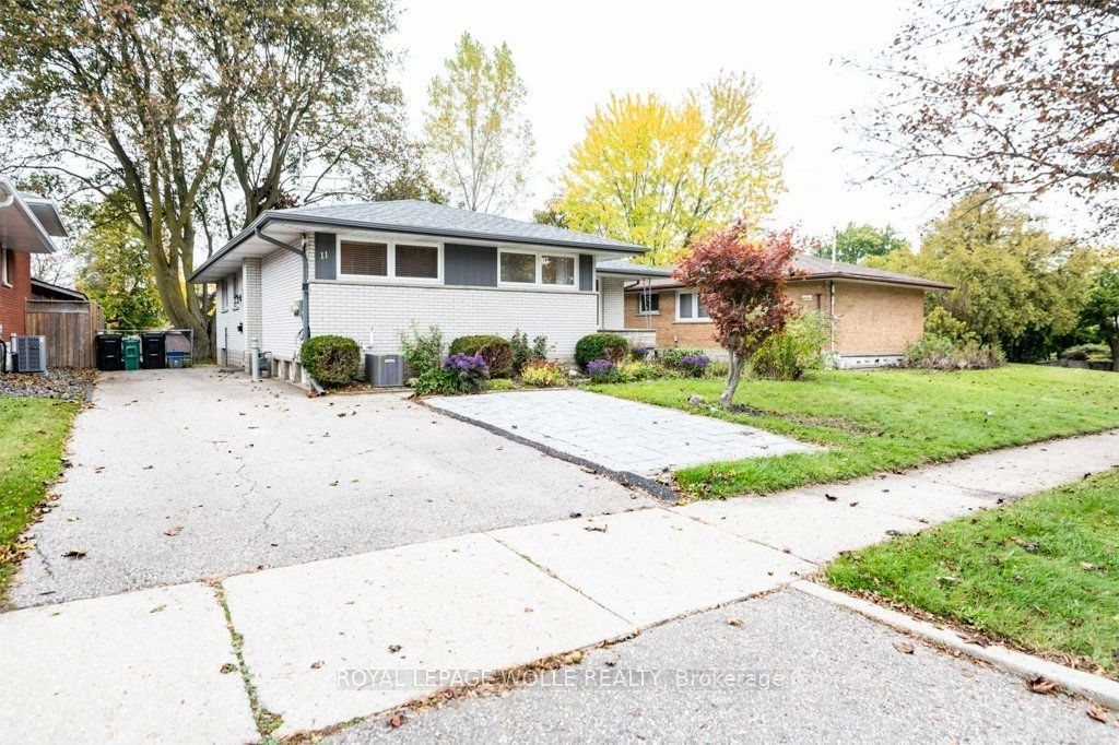 11 Duncairn Avenue