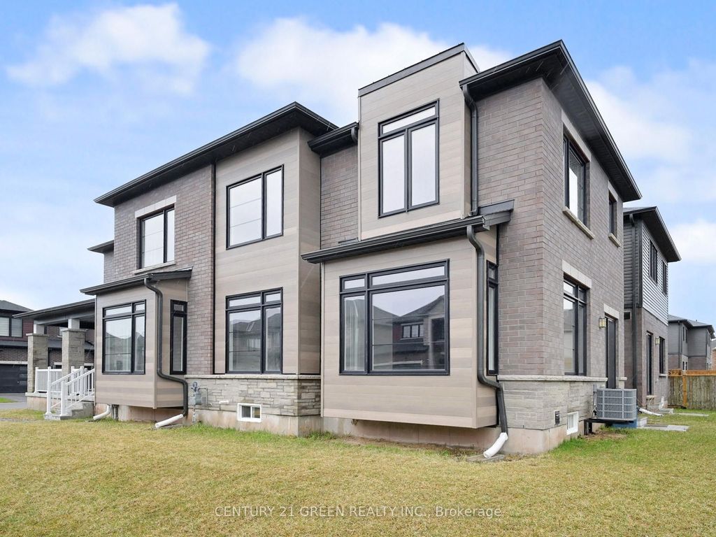 Photo of 41 Bentgrass Drive, Welland, ON L3B 0H4 (MLS # X12944816)