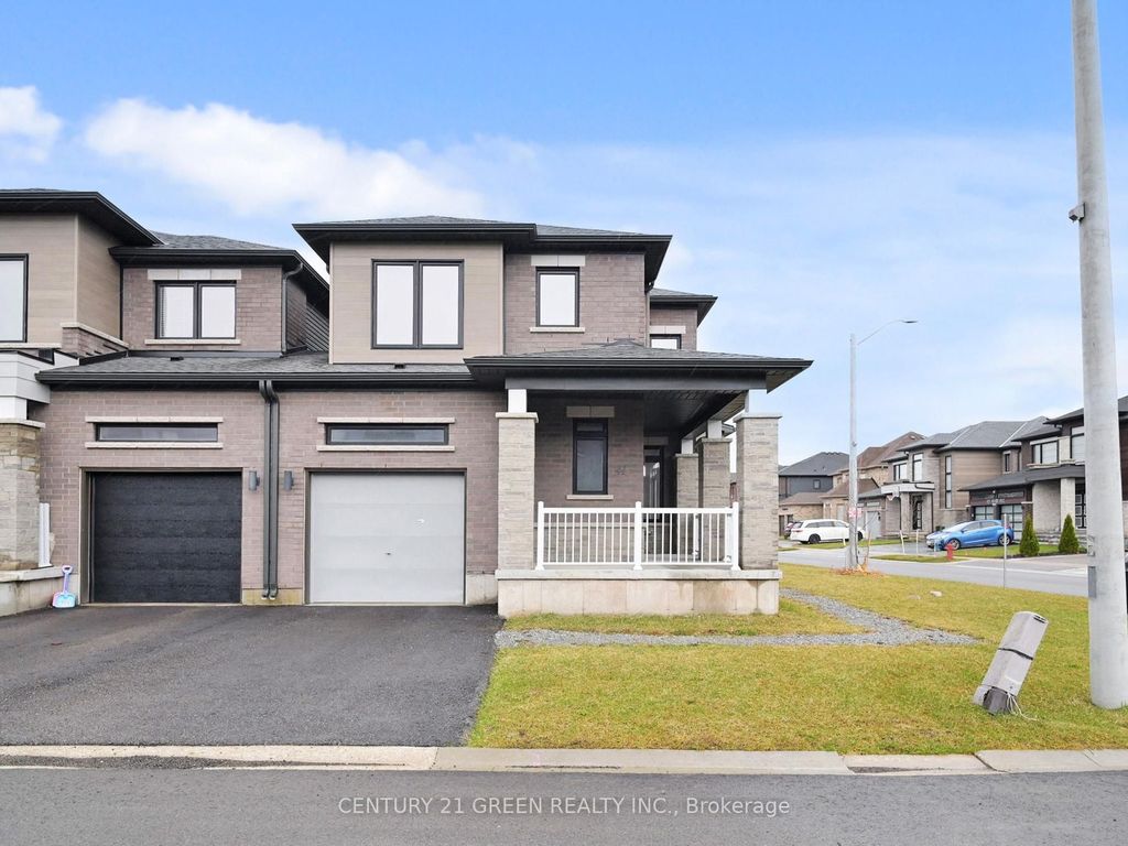 Photo of 41 Bentgrass Drive, Welland, ON L3B 0H4 (MLS # X12944816)