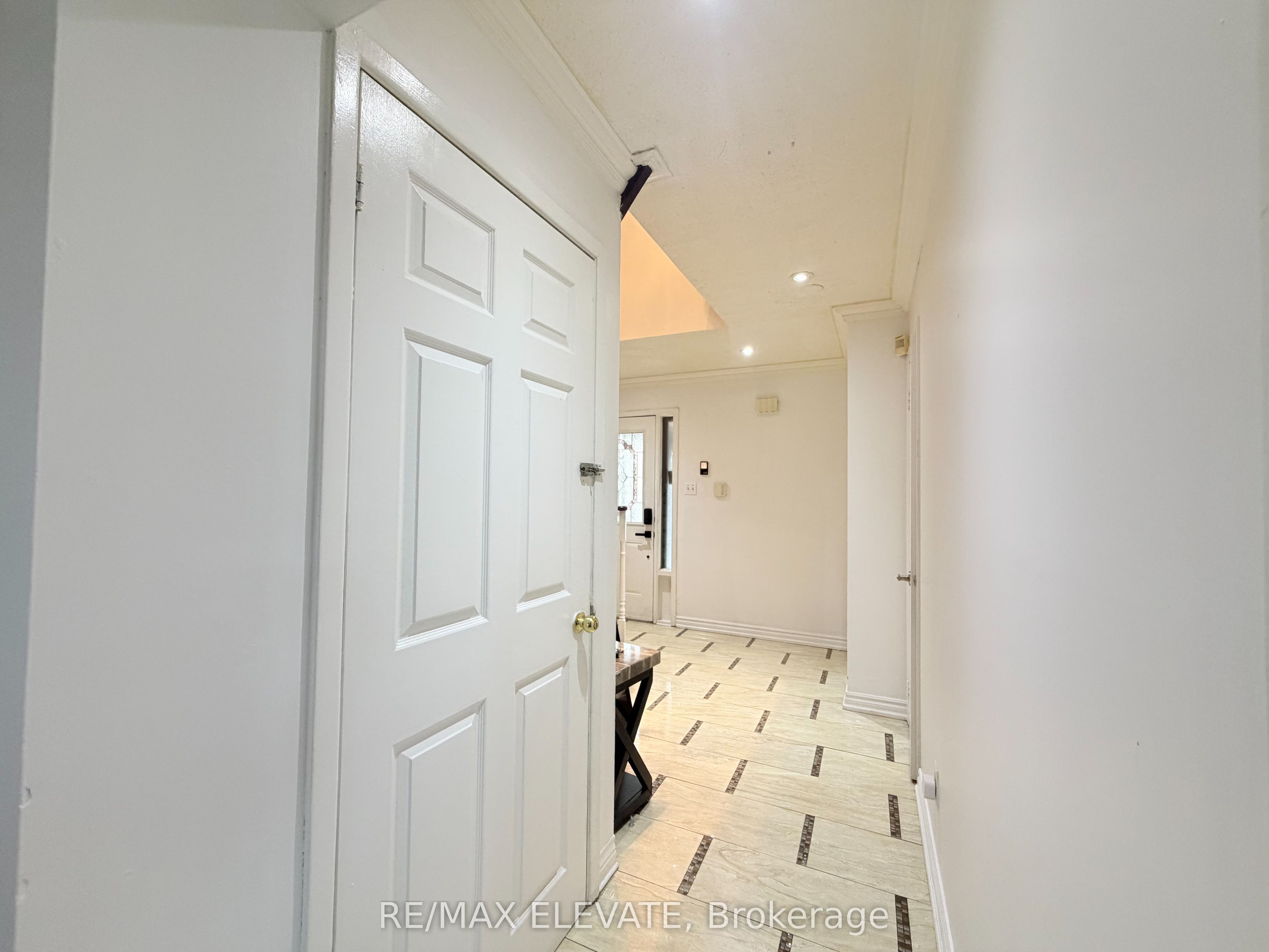 248 Woodhall Road