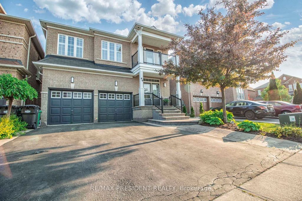 Photo of 44 Robitaille Drive, Brampton, ON L6R 0H6 (MLS # W13103666)