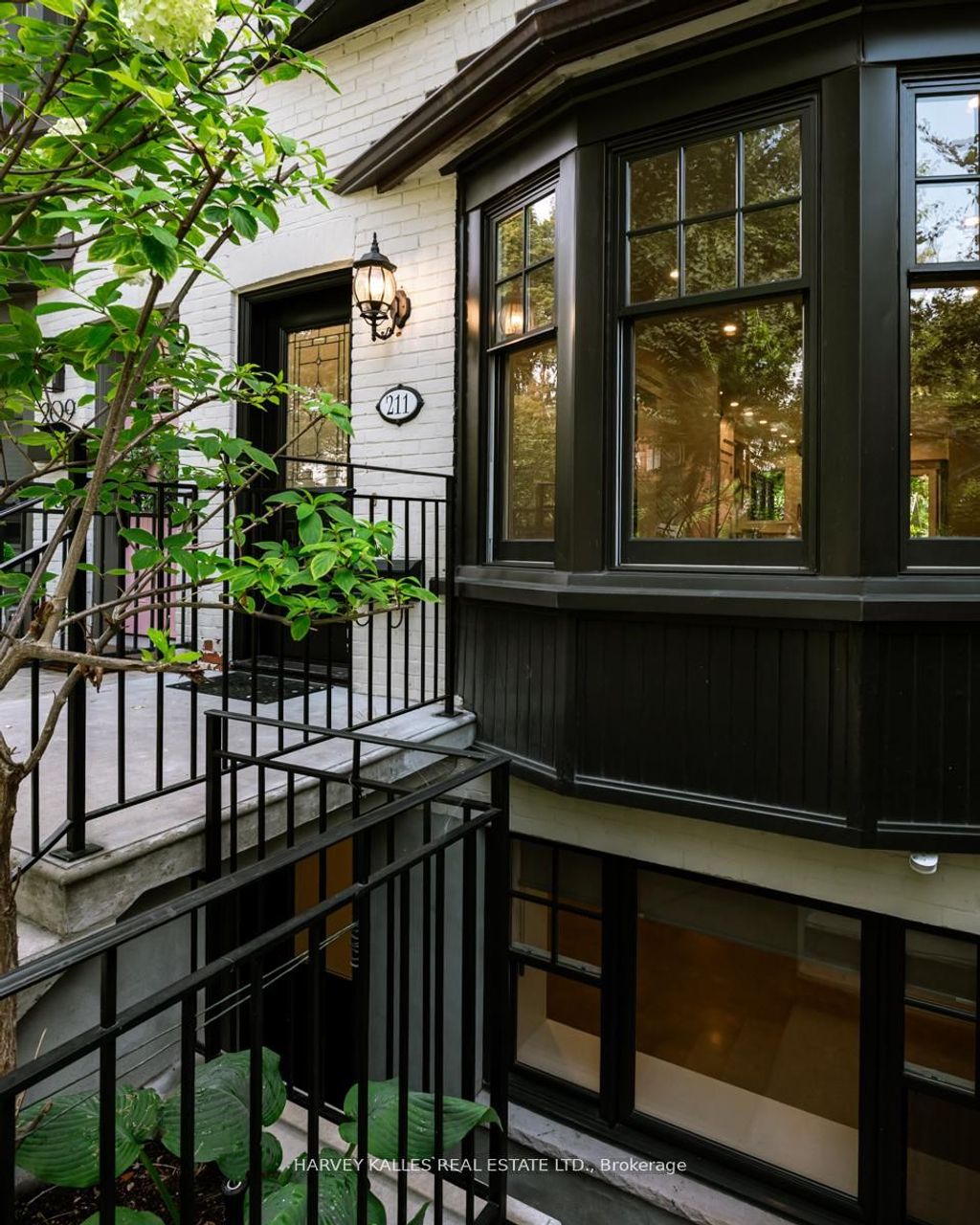 Photo of 211 Cottingham Street, Toronto, ON M4V 1C4 (MLS # C12528108)