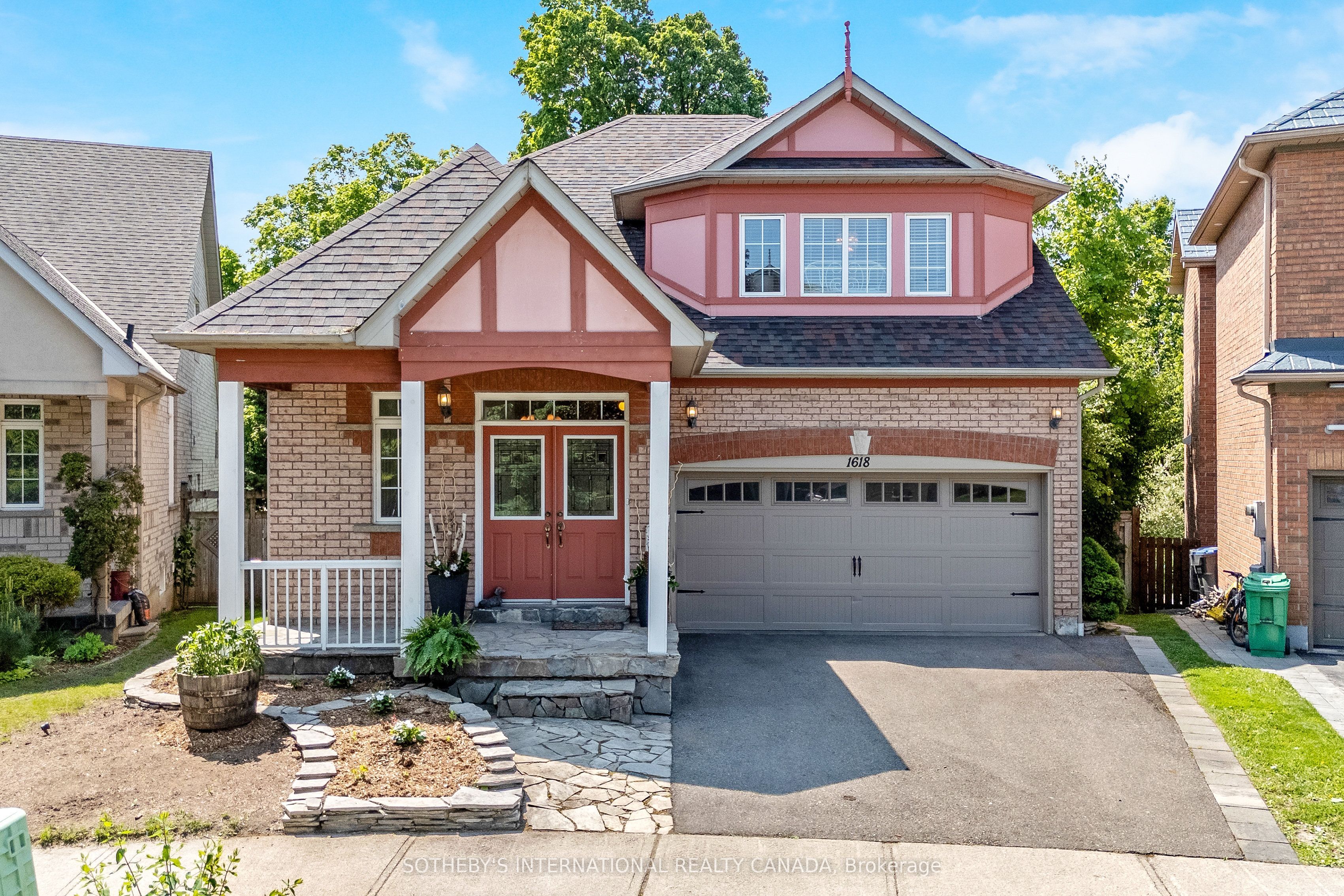 1618 Stockbridge Court
