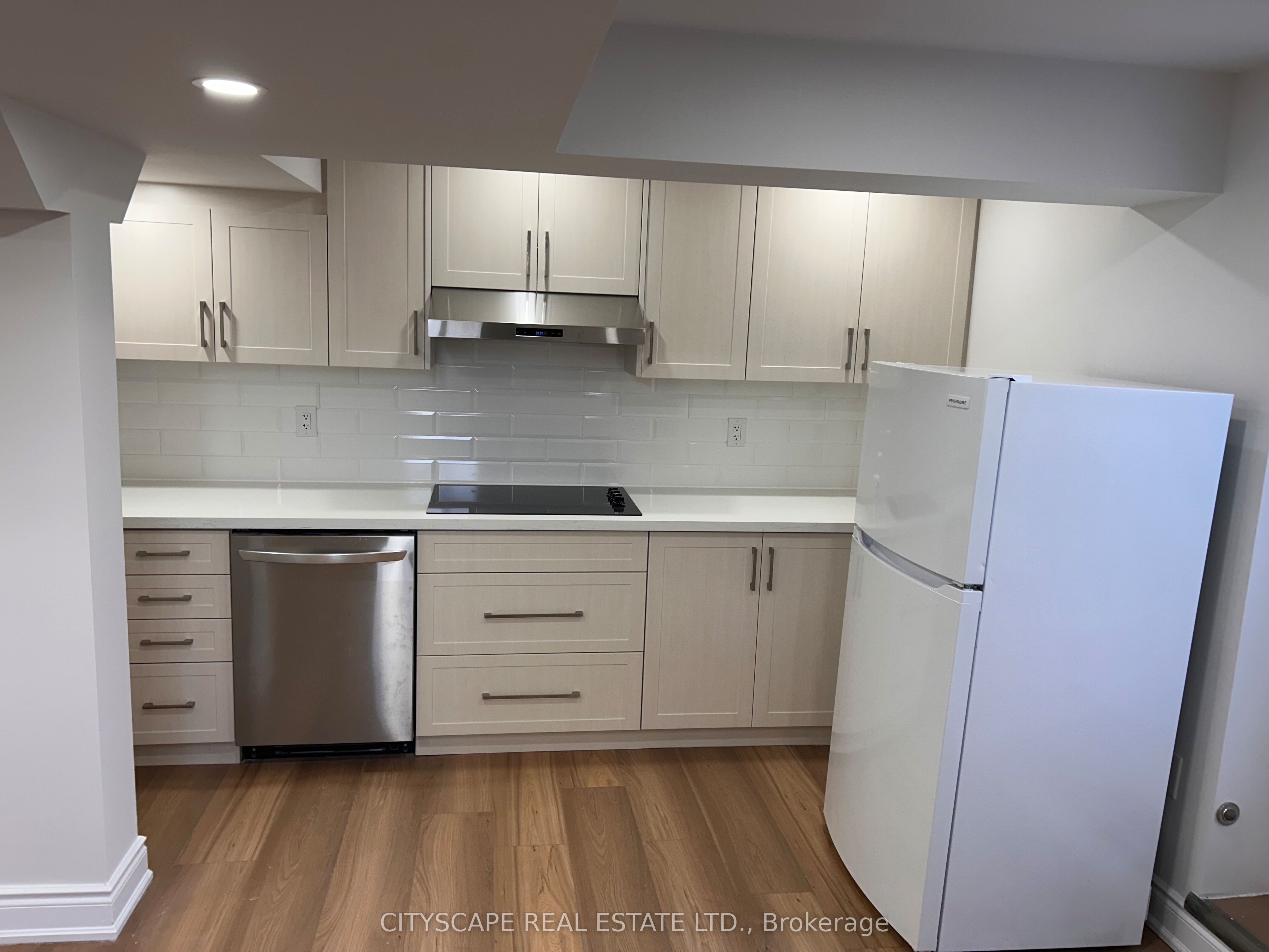 969 Transom Crescent BSMT