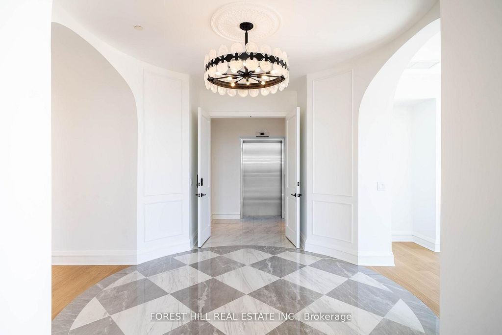 Photo of 2010 Bathurst Street #6A, Toronto, ON M5P 0A8 (MLS # C13207896)