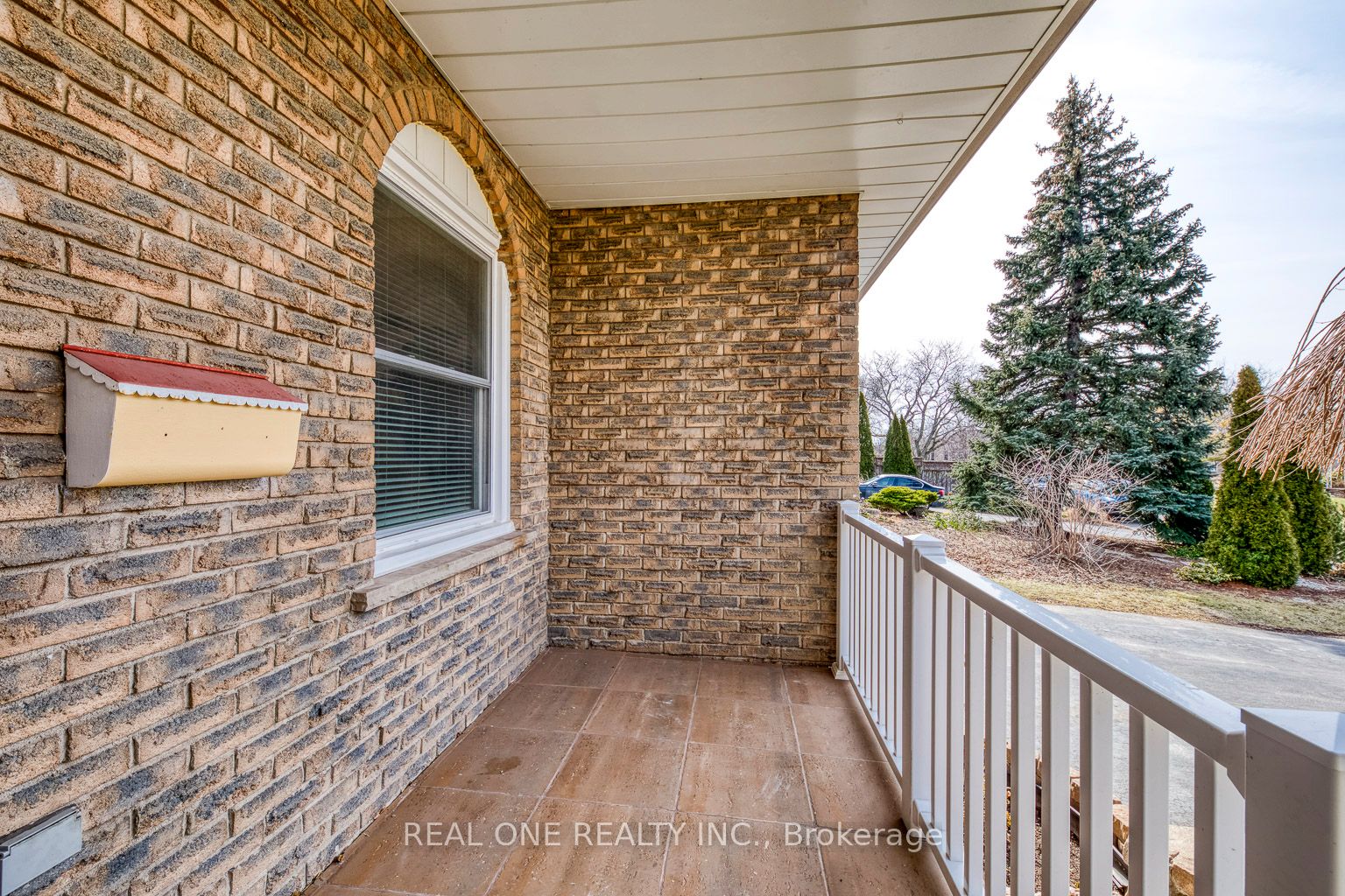 533 Tipperton Crescent