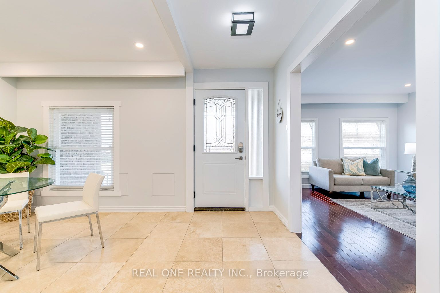 533 Tipperton Crescent