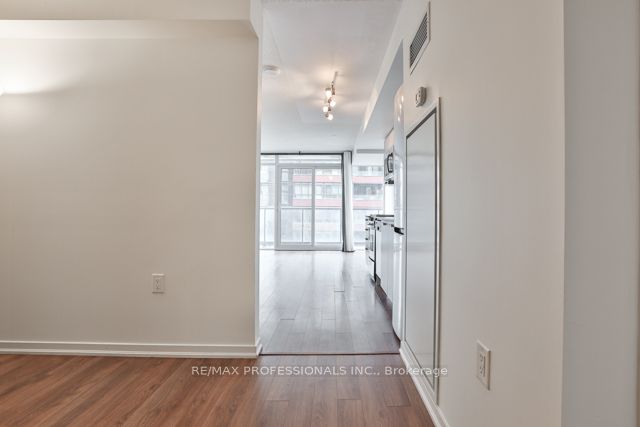 36 Lisgar Street 1007E