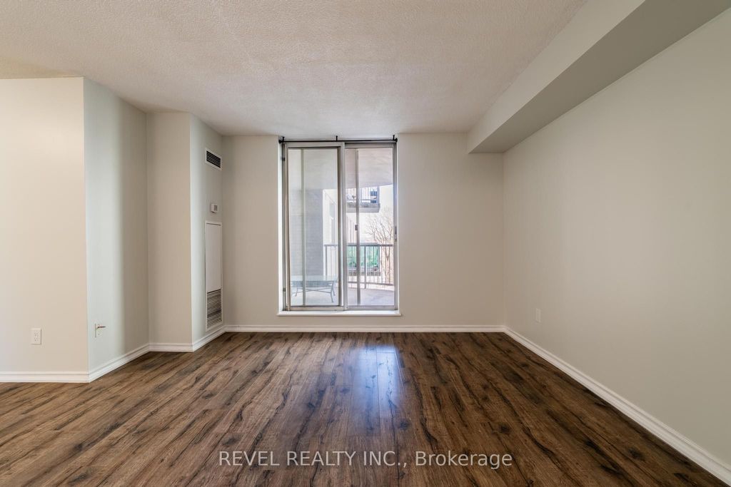 Photo of 3559 Eglinton Avenue W #306, Toronto, ON M6M 5C6 (MLS # W13037494)