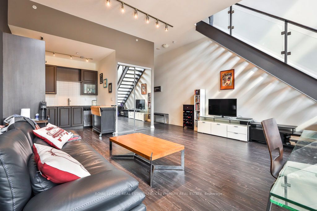 500 Sherbourne Street 215