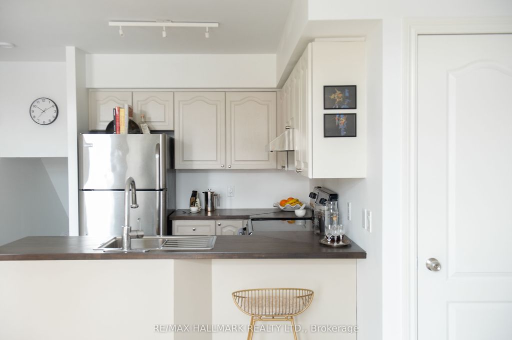 Photo of 27 Sudbury Street, Toronto, ON M6J 3W6 (MLS # C12949014)