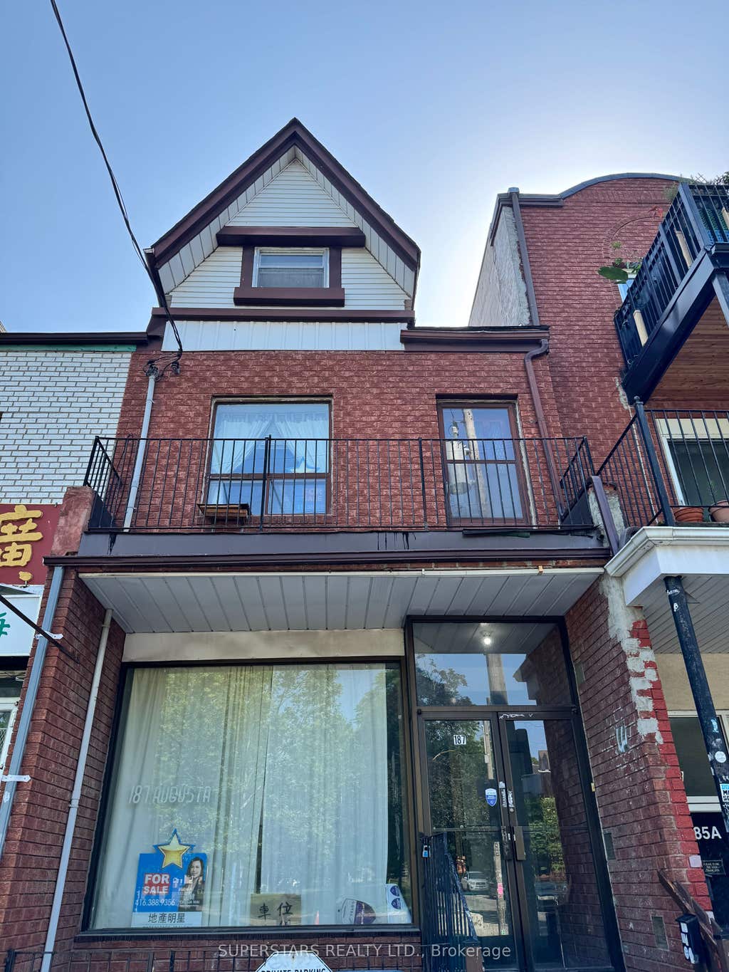 Photo of 187 Augusta Avenue, Toronto, ON M5T 2L4 (MLS # C13548220)