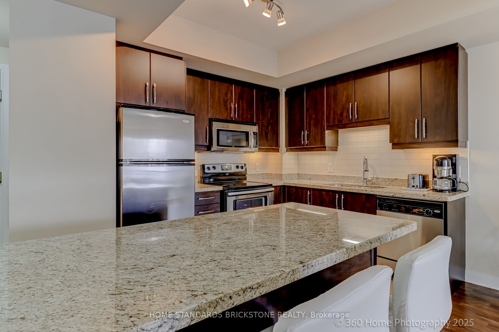 50 Absolute Avenue 1106