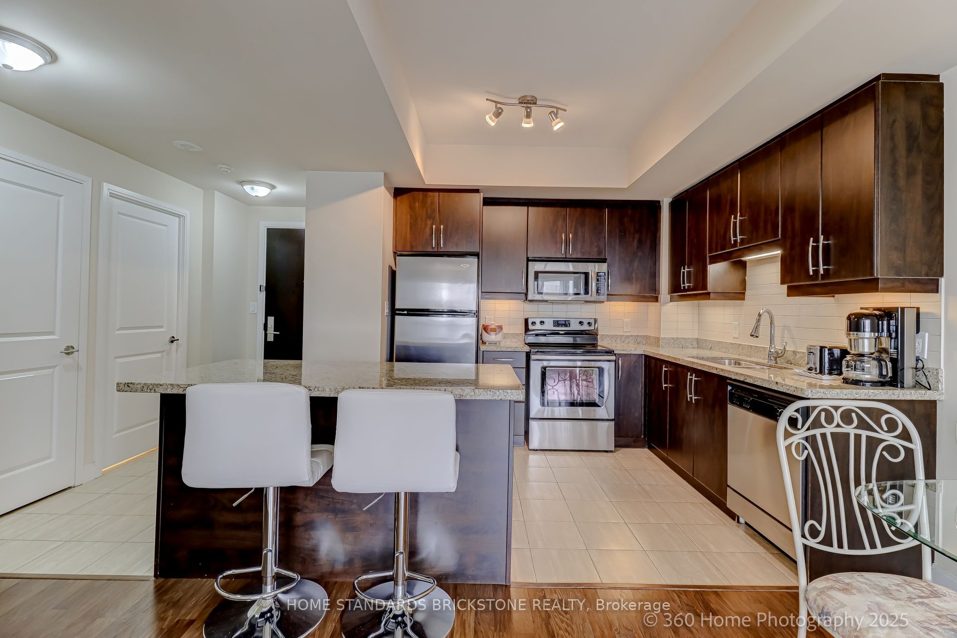 50 Absolute Avenue 1106