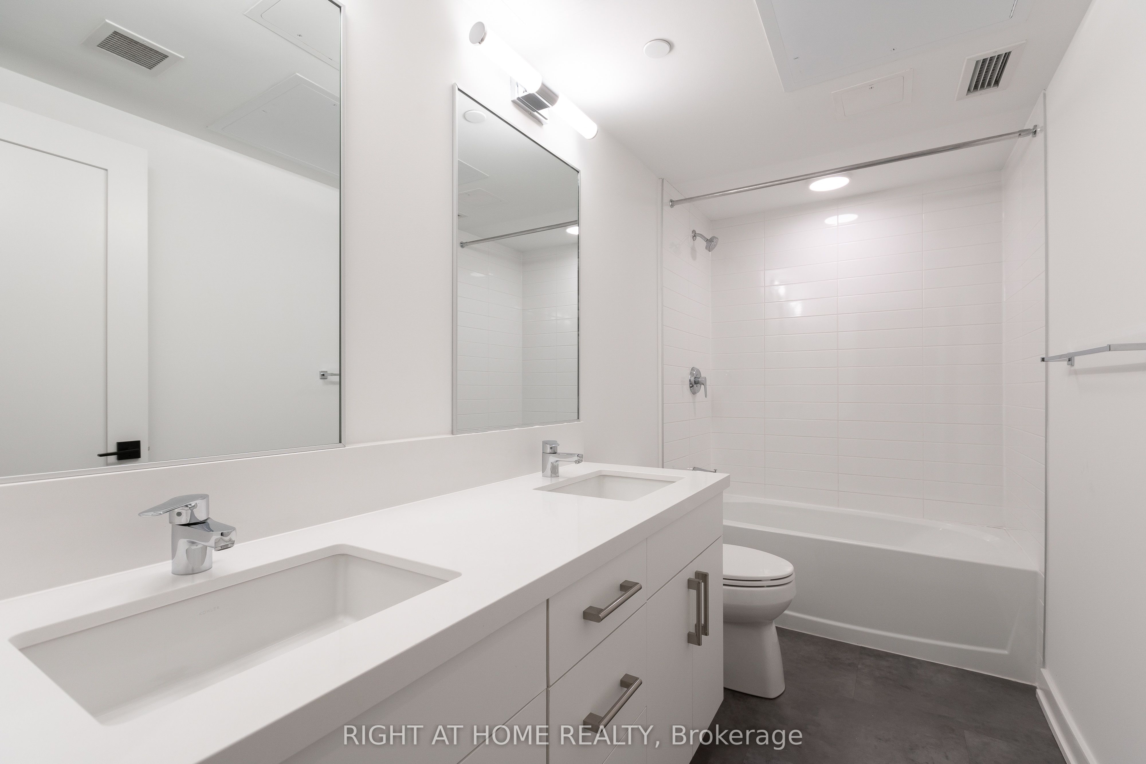 897 College Street W 415