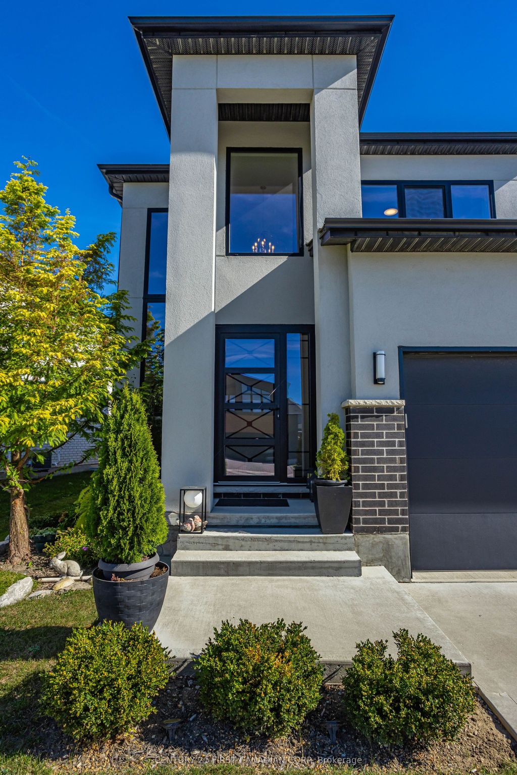 Photo of 1763 Applerock Avenue, London North, ON N6G 0X7 (MLS # X12905914)