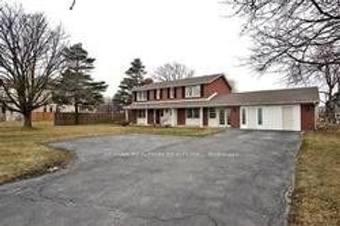 188 19th Avenue Richmond Hill ON L4E 3P6