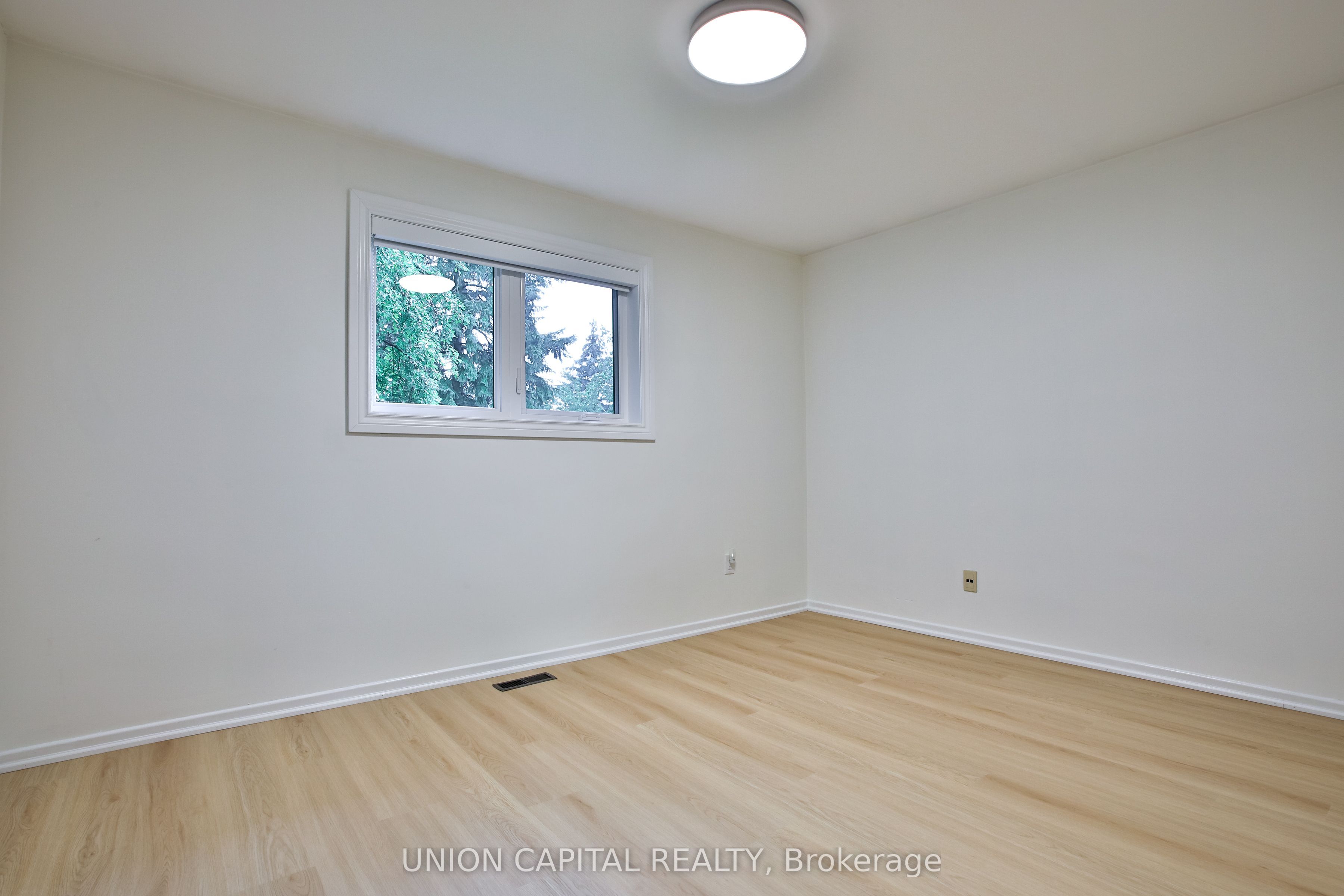 131 Romfield Circuit Upper