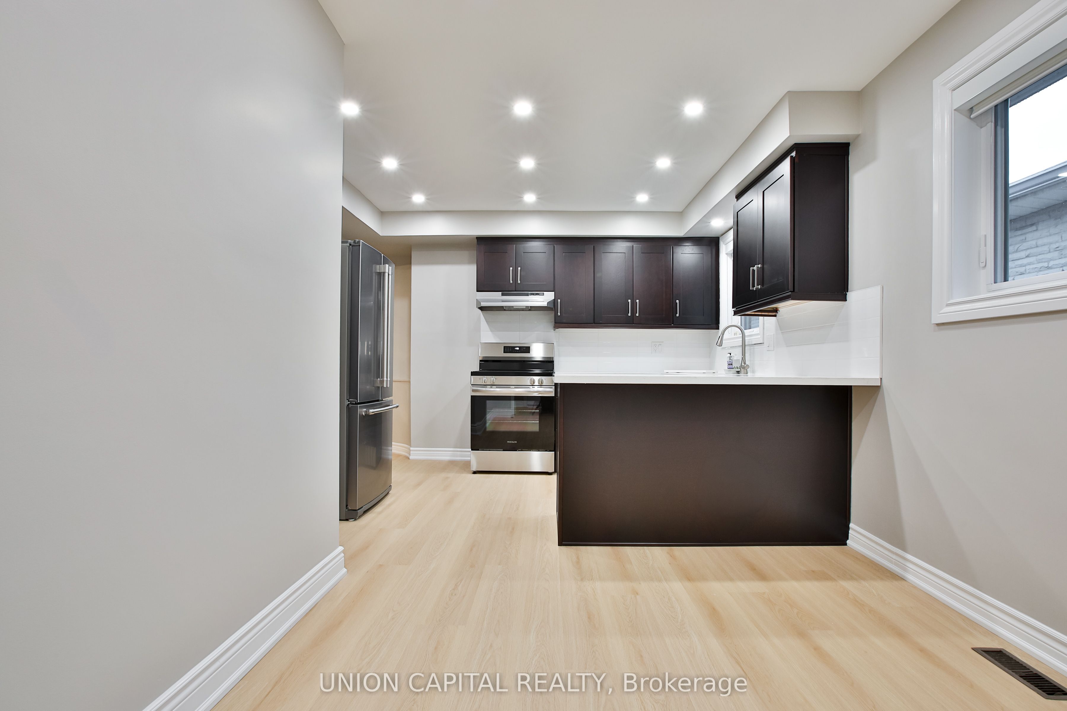 131 Romfield Circuit Upper