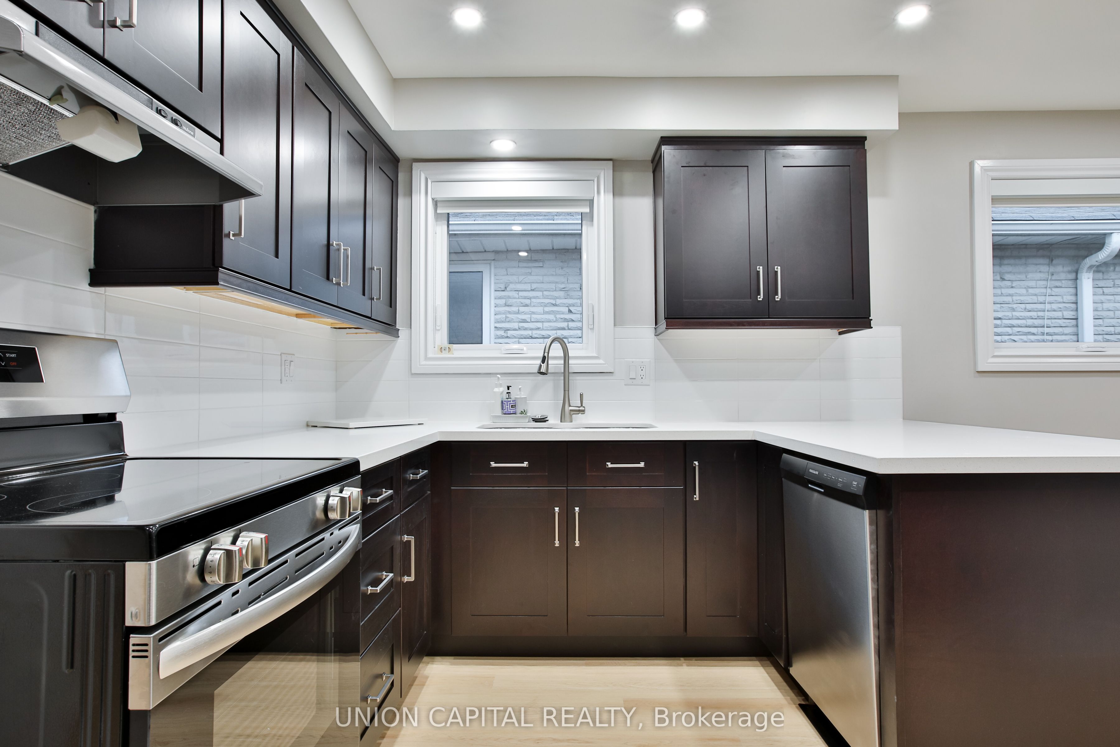 131 Romfield Circuit Upper