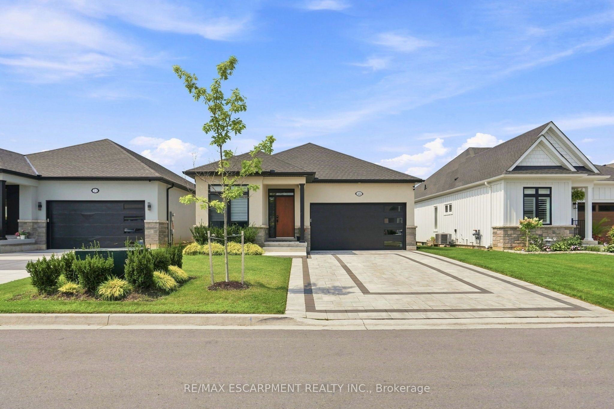 25 Sunrise Court
