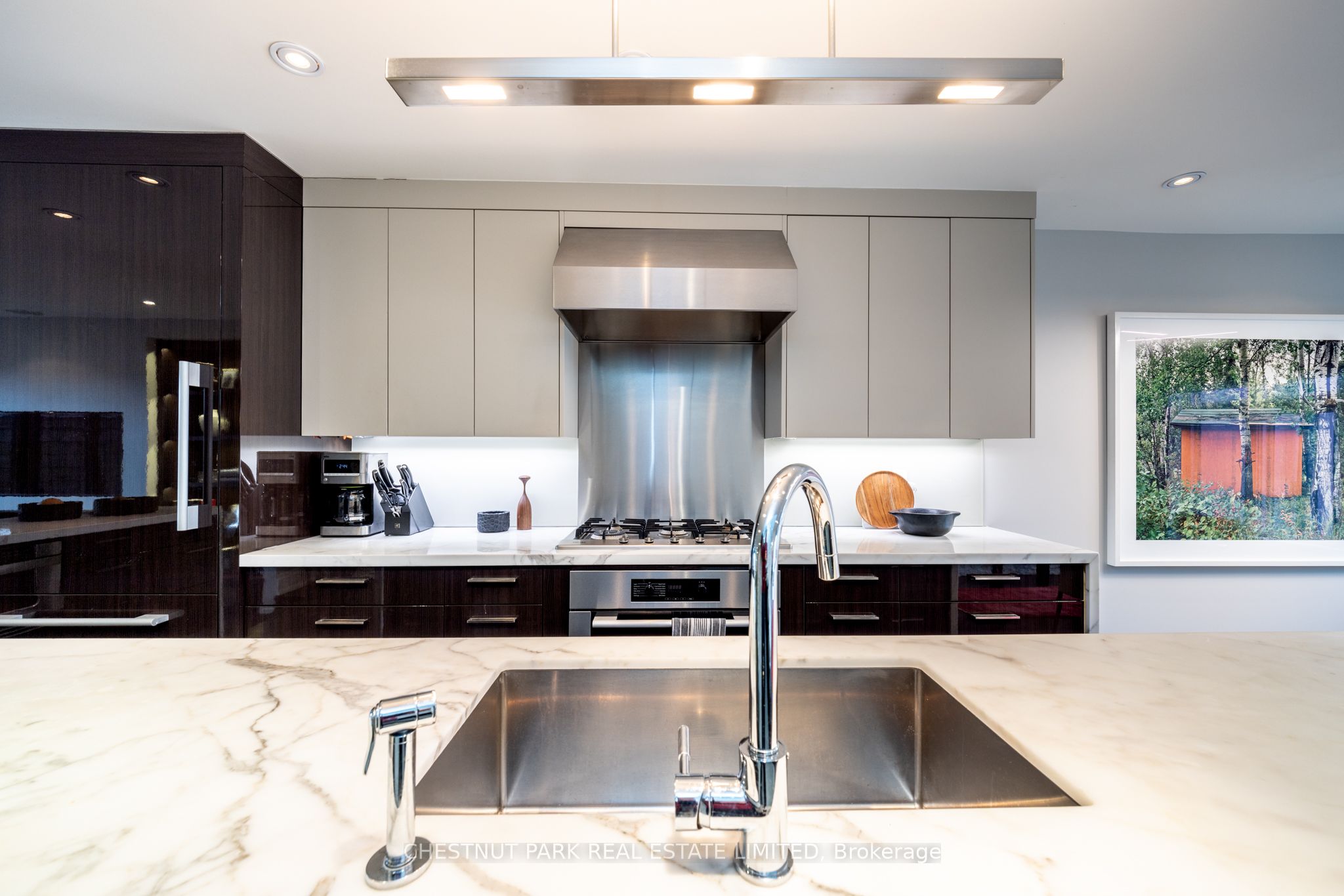 70 Summerhill Gardens