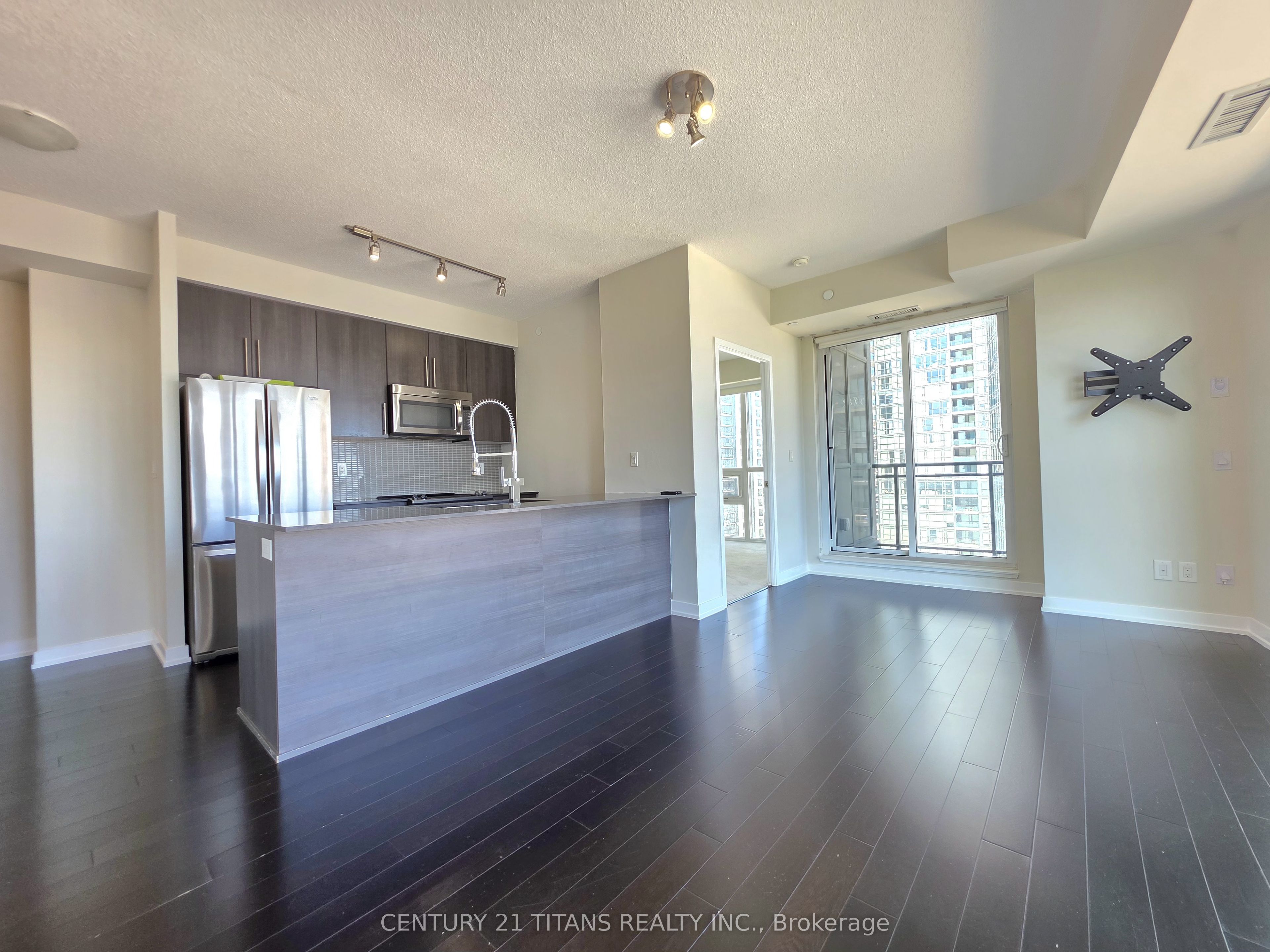 4011 Brickstone Mews 1205