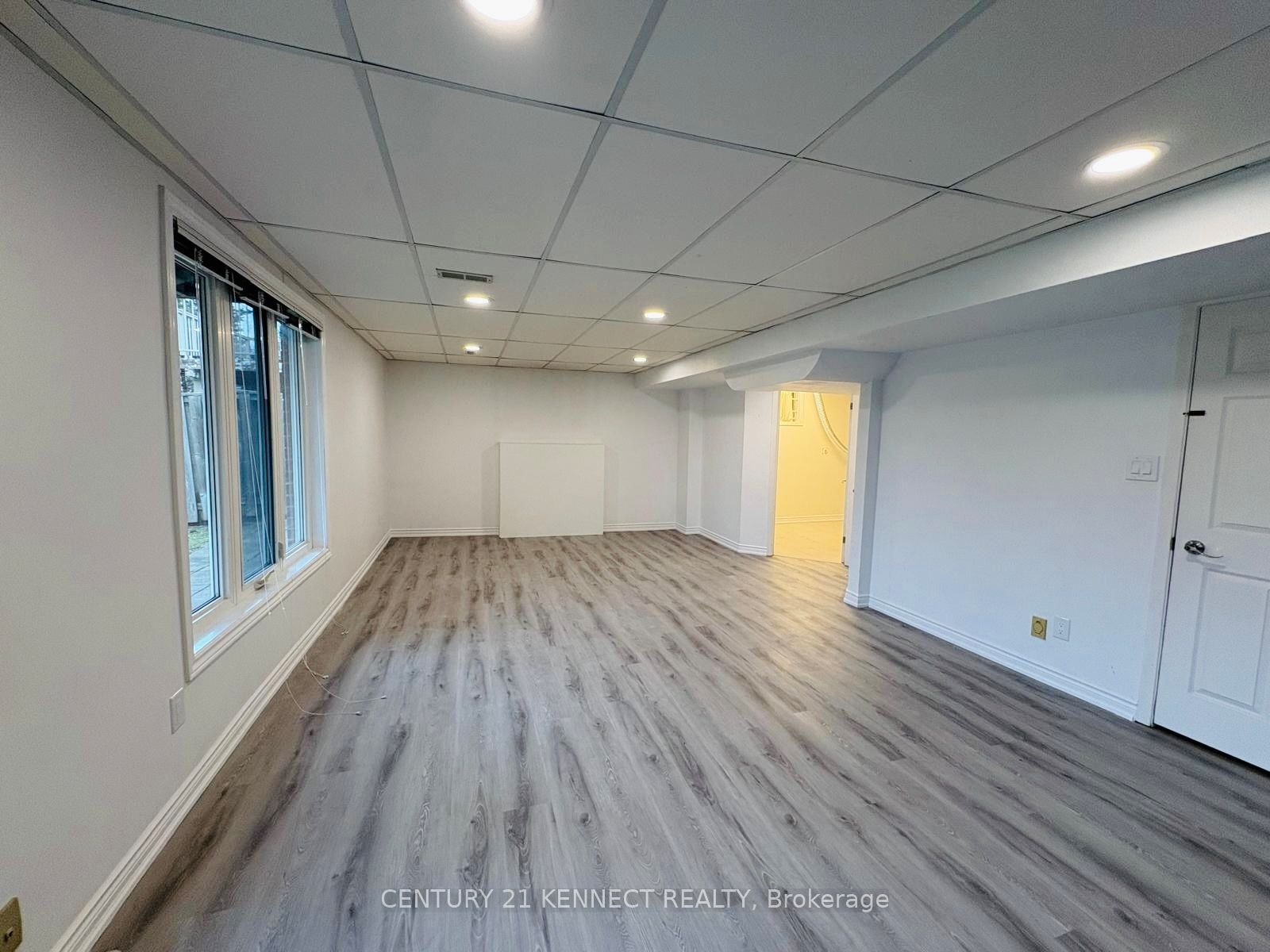 33 Somerset Crescent Basement