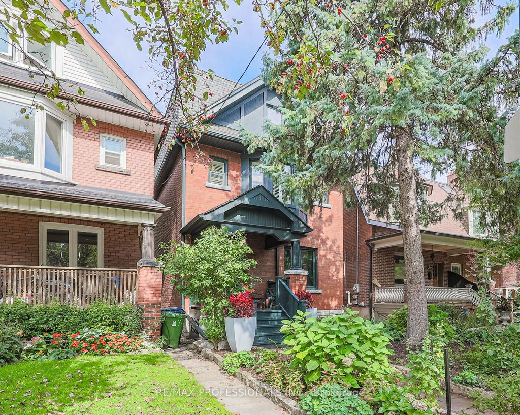 Photo of 18 Constance Street, Toronto, ON M6R 1S4 (MLS # W12433719)