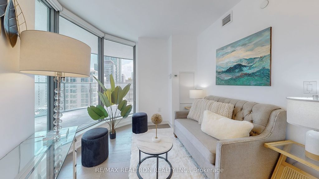 Photo of 11 Wellesley Street W #811, Toronto, ON M4Y 0G4 (MLS # C12292315)