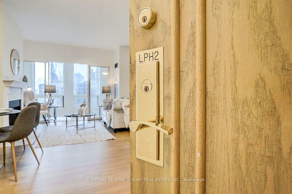 Photo of 25 Grenville Street #LPH2, Toronto, ON M4Y 2X5 (MLS # C12646718)