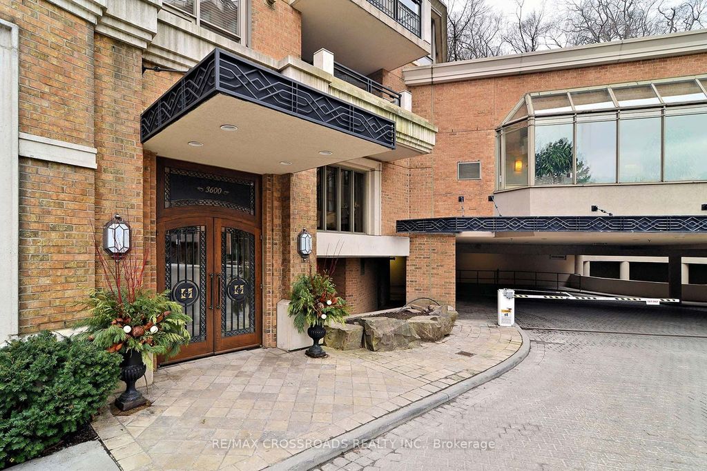 Photo of 3600 Yonge Street #737, Toronto, ON M4N 2N6 (MLS # C12718832)