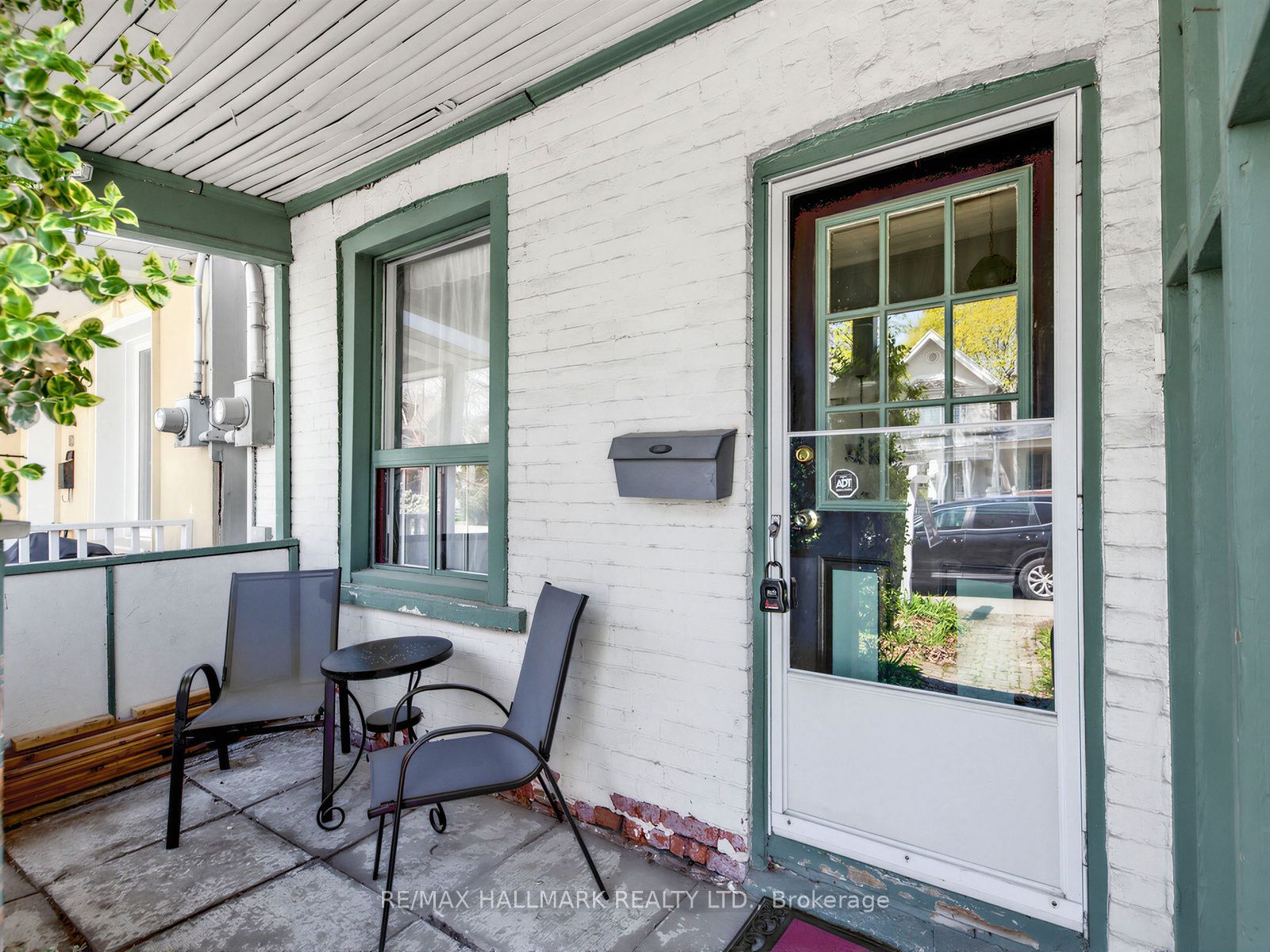 82 Muriel Avenue