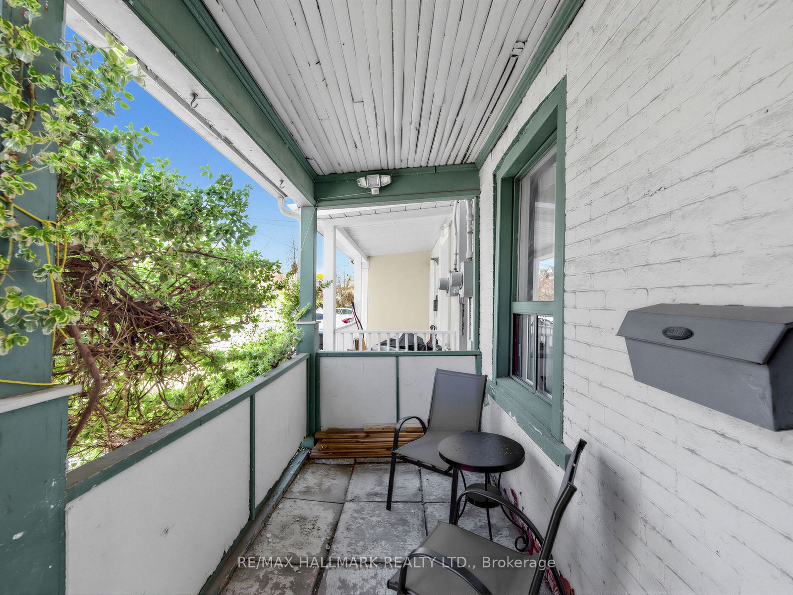 82 Muriel Avenue