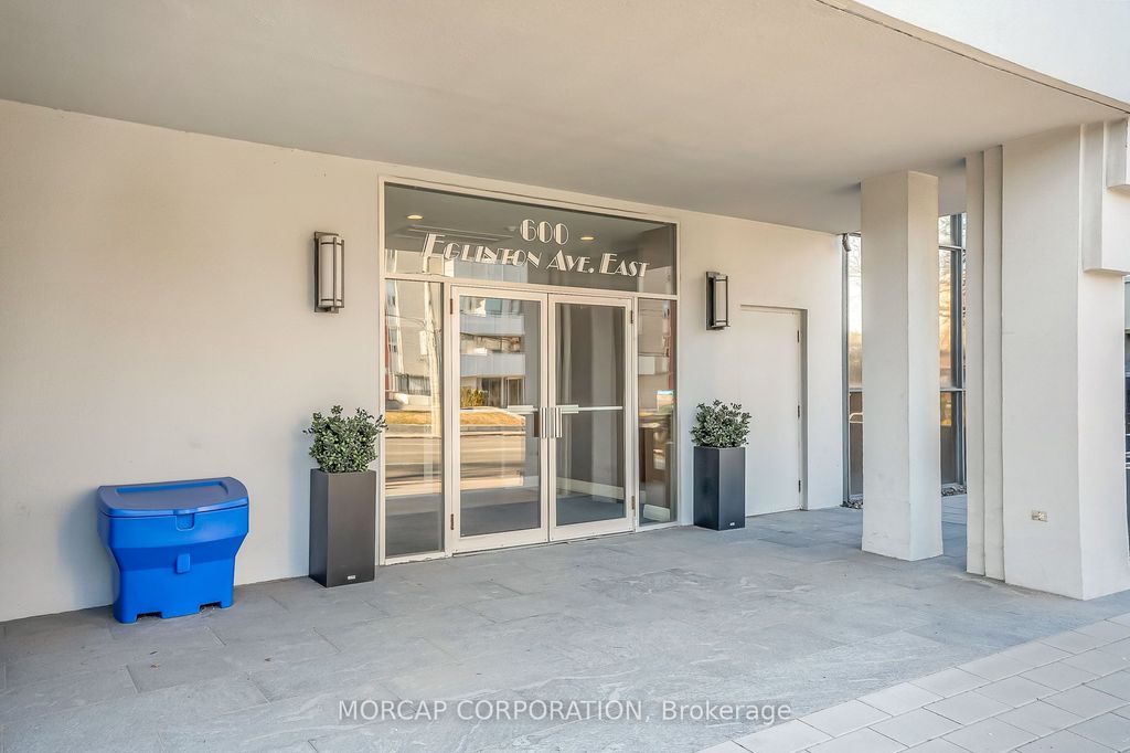 Photo of 600 Eglinton Avenue E #109, Toronto, ON M4P 1P3 (MLS # C12468451)